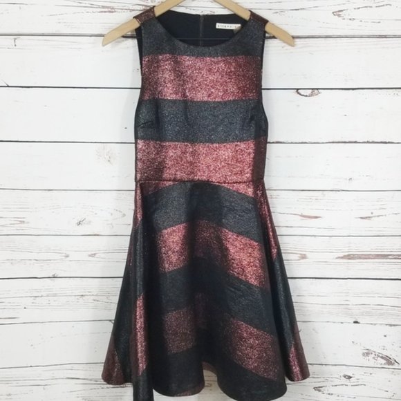 🍸Alice + Olivia Metallic Foss Cocktail Dress🍸 - Picture 5 of 7